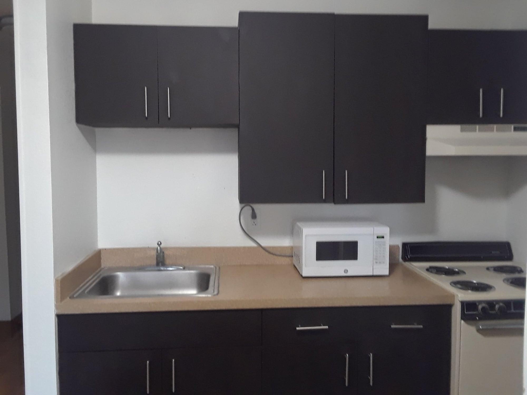 Welcome Suites Hazelwood Extended Stay Hotel מראה חיצוני תמונה